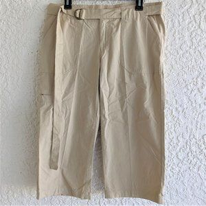 TEX by Max Azria Capri Pants 6 (NWT)